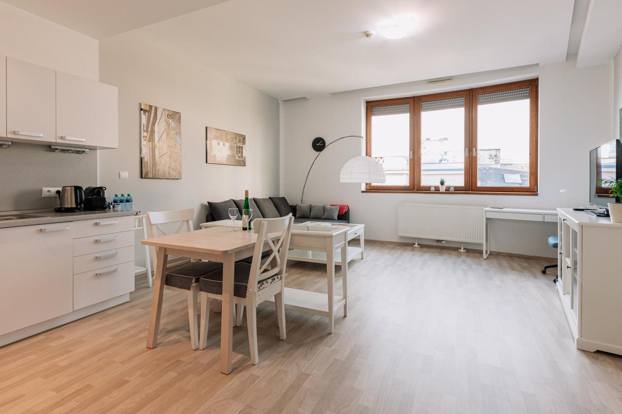 Stayinbratislava Bagian luar foto
